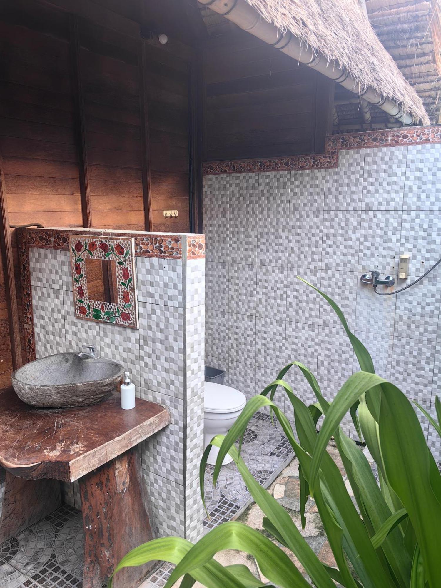 The Dafish Ceningan Hotel Ceningan Island Exterior photo